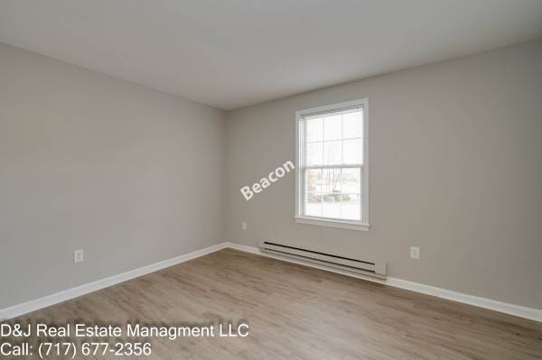 $1,295 / 2br - 900ft2 - Remodeled Apartment 2Bed/1Bath for rent, Pets Welcomed! (North East/Elkton)63694780288129124