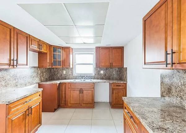 $339,000 / 3br - 1500ft2 - 3 BED 2.5 BA TOWNHOUSE- FOR SALE OR LEASE PURCHASE ! (NORTH LAUDERDALE)63825136447619121