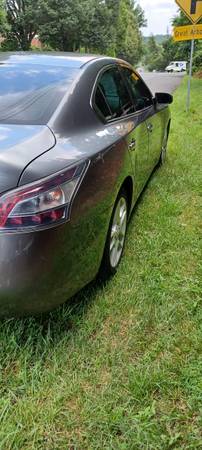 NISSAN  MAXIMA 2014         $5900/OBO - $5,900 (Rockville)63616423033601124