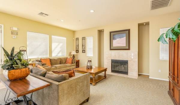 Pool, Cable Ready, Covered Parking 1