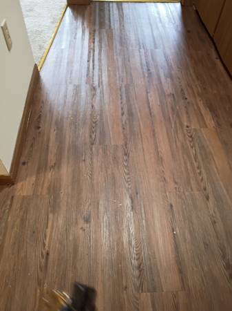 FLOORING INSTALLATION at the best prices in town. 1