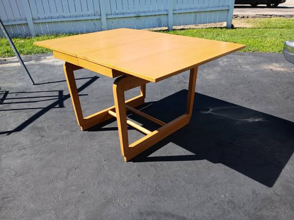 Drexel Mid Century Dining Table with Drop Down Sides 1