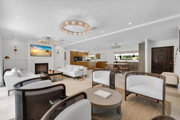 $25,000 / 4br - Venetian Islands 4 bed 3 bath House for lease #287 (miami beach)63825137619459124