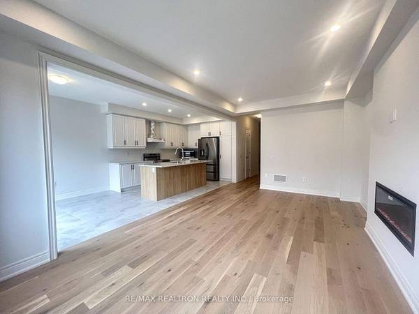 Amazing 6Bedroom Whole House In East Gwillimbury! 2