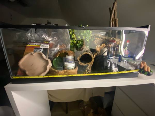 Reptile tank with additionals - $145 (Racine)63812569081603121