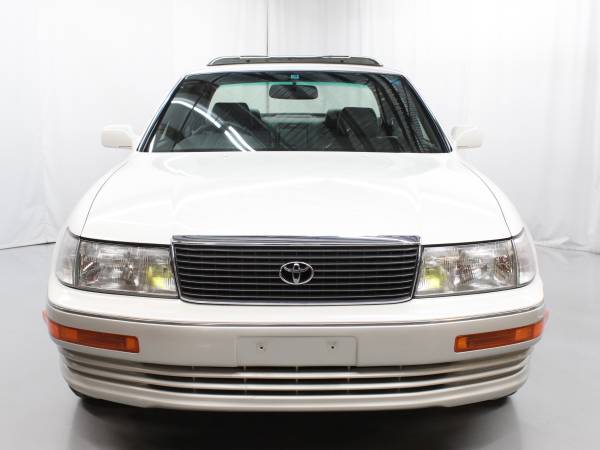 TOYOTA CELSIOR/ LEXUS LS - $10,900 (Brooklyn)63654719607553121