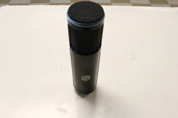 Micrófono condensador de diafragma grande Sterling Audio ST151 - $45 (Mesa)63471210174977123