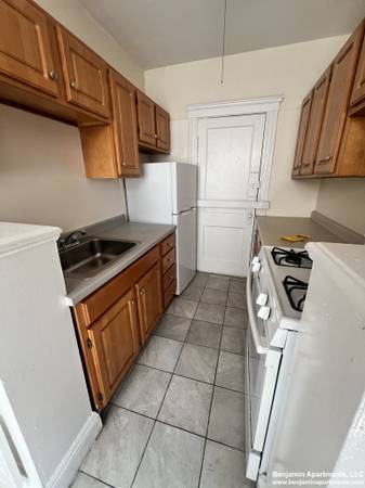 $2,100 / 1br - ** 1 Mes GRATIS ** SIN comisión ** Brighton 1 dormitorio incluye Calefacción y Agua Caliente. Mascotas permitidas (Brighton)64186292226690123