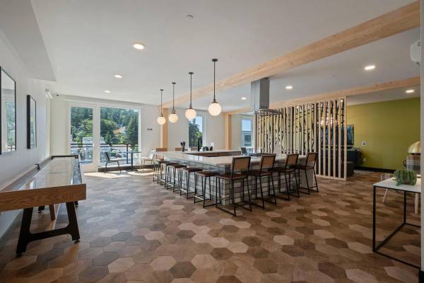 $1,625 / 425ft2 - 24-Hour Package Room, Theater Spaces, Meeting Rooms (Sehome)63920958753026123