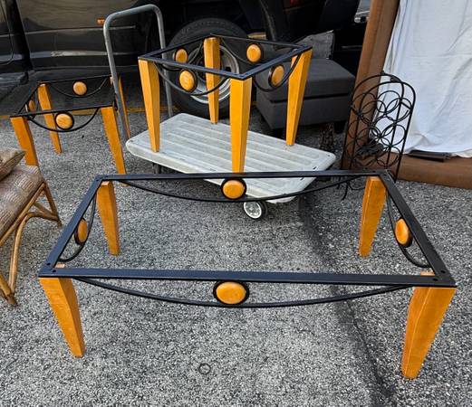 Vintage coffee table set 1