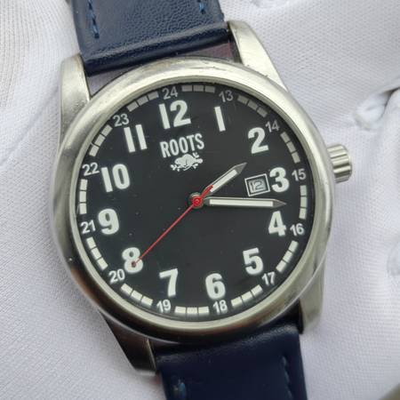 Roots Canada Quartz Analog Watch 1