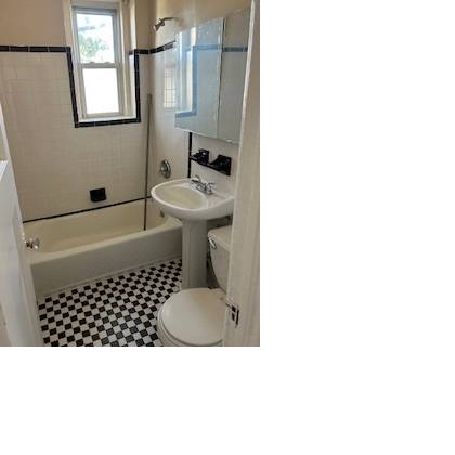 $2,135 / 1br - 600ft2 - 34Ave/153 St, Rent Stabilized, pet friendly, walk to LIRR, Bowne Park, (Flushing)63949685619202121