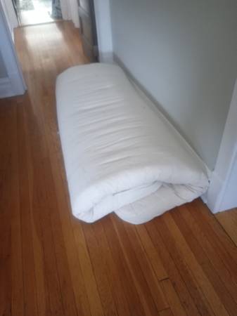 free 4” thick, full size, 100% cotton FUTON MATTRESS—clean & like new 1