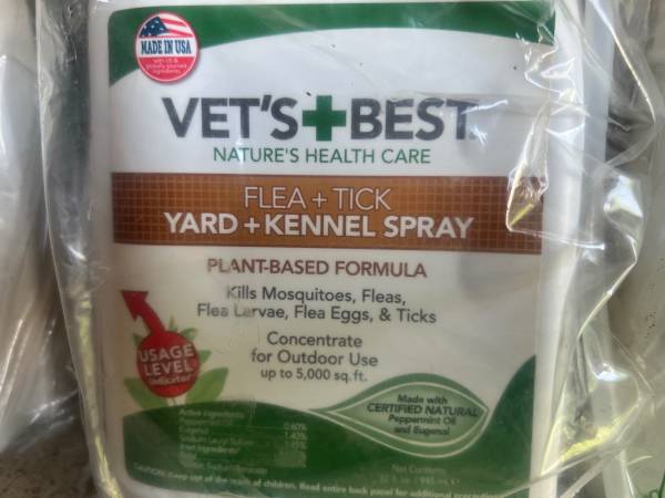 3 bottles vets best natural flea and tick yard kennel spray 1