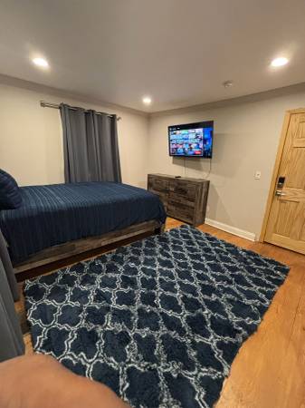 $1,000 / 4br - 130ft2 - Clean, Friendly, Responsible Roommate Wanted (Charlotte / Westerly Hills)63925205196547121