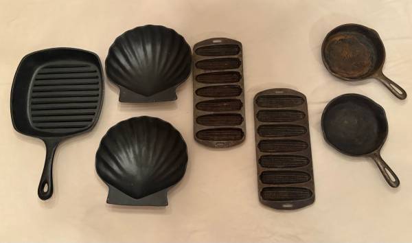 Cast iron skillets bakeware 1