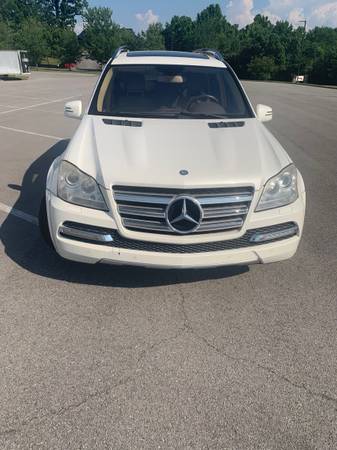 2012 Mercedes Benz GL550 - $7,000 (Kodak)63625169095555121