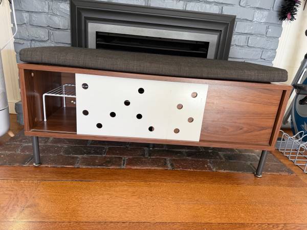 Storage bench 1