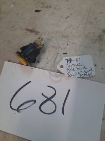 1979-1981 Camaro Firebird Power trunk release button 1