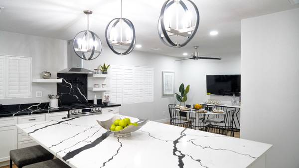 $2750.00 / 2br - 1800ft2 - 🏠Modern 2 Bed 2 Bath Townhouse in Scottsdale | Available Now! 🏠63966949821699120