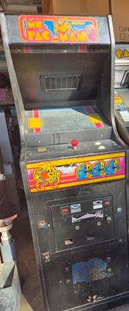 Ms Pacman cabaret arcade machine 1