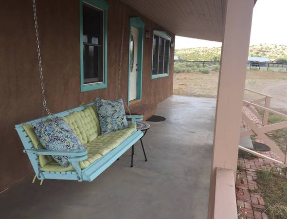 $2,800 / 3br - 2000ft2 - 3 bedroom/2 bath casita on 40 acre horse ranch (Cerrillos)63659934382593121