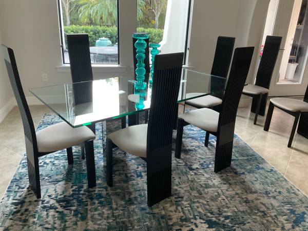 Dining Table and 8 Chairs 1
