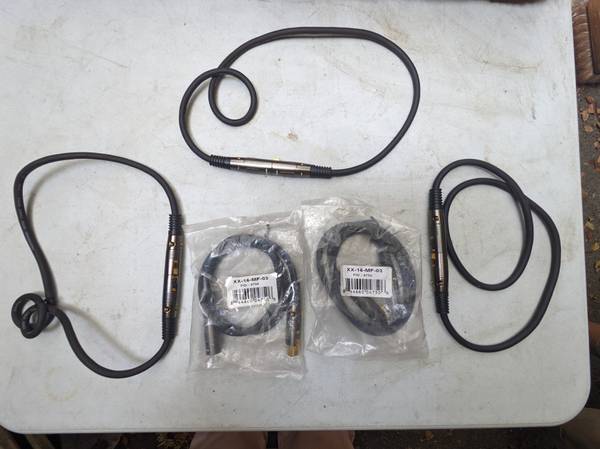 monoprice cable s ... 3 pin 1