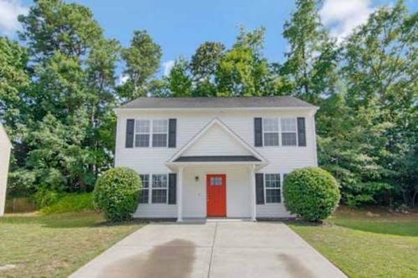 Spacious 3BR/2BA House 1