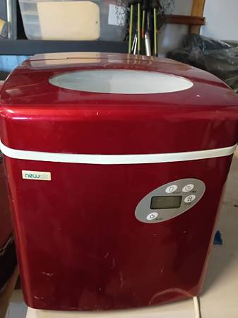 Portable Ice Maker Machine 1