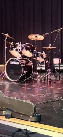 DO YOU NEED A DRUMMER ? 1