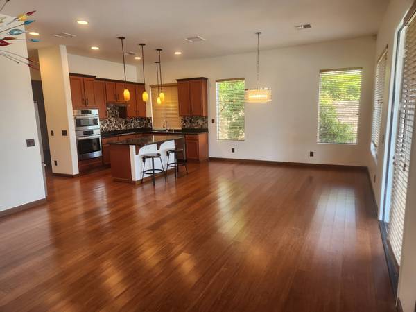 $3,999 / 4br - 2287ft2 - EXECUTIVE HOME - Gerald Ford Corridor (CATHEDRAL CITY)63686192054913123