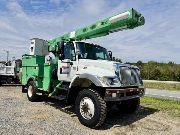 2007 International 7300 4X4 Altec 50ft Bucket truck - $19,999 (Burkeville)63613526434307122