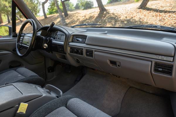 1995 Ford Lightning SVT - $55,000 (condado de Napa)63470898696577124
