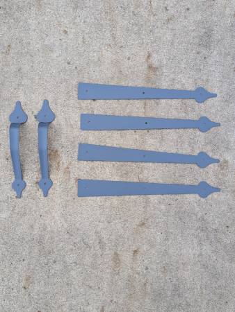 Decorative steel garage door hardware 1
