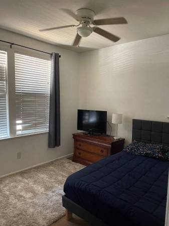 Bedroom for rent 1