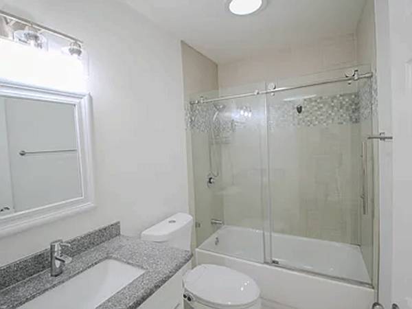 $630 / 2br - ❣❣Beautifully renovated west-facing craftsman home❣❣ (San Diego, CA)63701605678465121