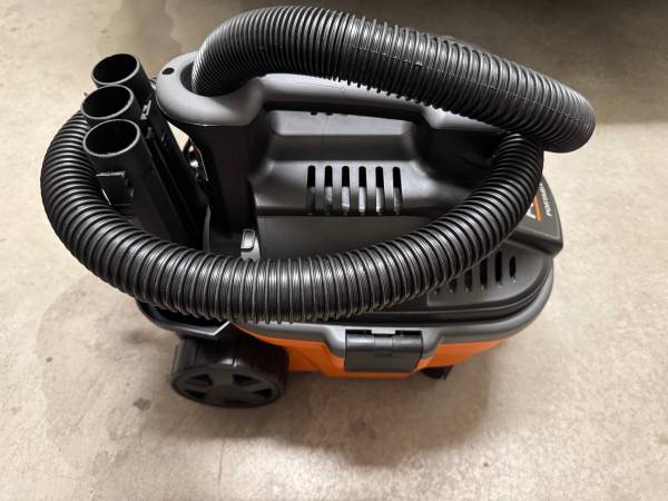 Rigid 4 Gal. 5.0 Peak HP Portable Shop Vacuum Wet/Dry 1