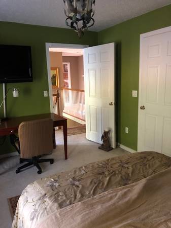 $985 / 1br - Double bed bliss (so. nashua)63931922060418122