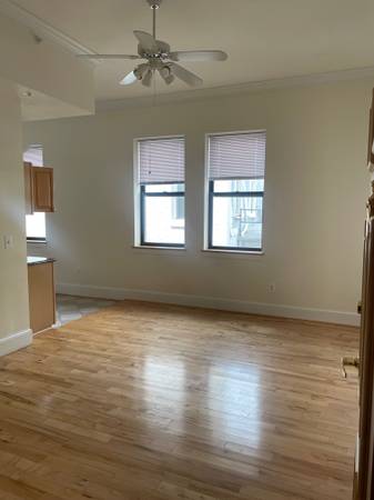 $2,669 / 1br - 617ft2 - FREE 2 MONTHS: Home Awaits! 1BD Available at the Warder Mansion! (Adams Morgan)63779441952385121