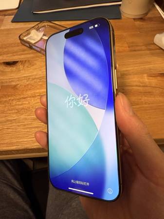 Used iPhone 16 pro (like new) 1