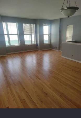 $2,300 / 2br - 1815ft2 - Bright & Spacious 2-Bed / 2-Bath in Gated Community (Chicago)63898858930434124