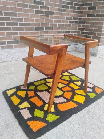 MCM Z Side Table 1