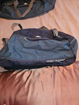 20" High Sierra blue/gray duffle bag 1