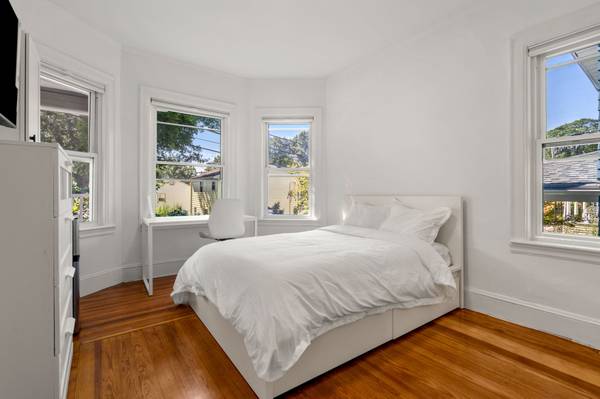 $1,675 / 1br - Habitación amueblada con baño privado – Todos los servicios + limpieza – Jamaica (Jamaica Plain)63839292918785120