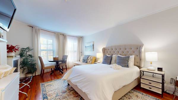 $3,000 / 1br - Habitación en Brookline en apartamento de 1 dormitorio | Cerca de Saint Mary's Street63699295137537124
