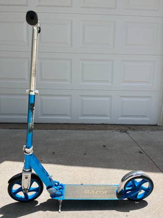Razor Kick Scooter 1