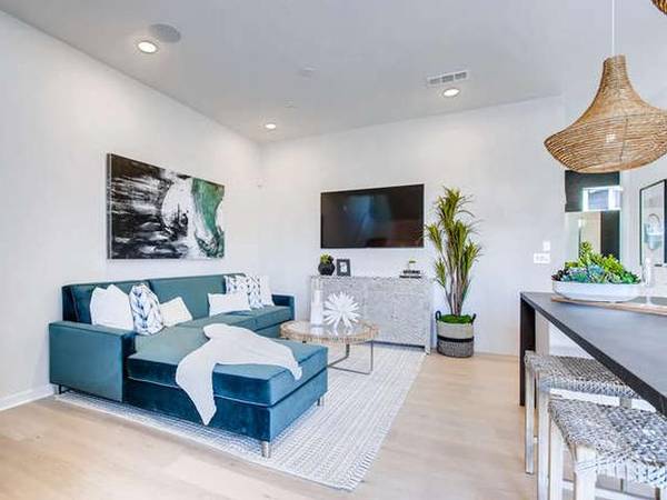 $3,723 / 3br - 1357ft2 - Garaje para 2 autos con almacenamiento, espacios de terraza amplios, área para barbacoa/pícnic63865815491457124