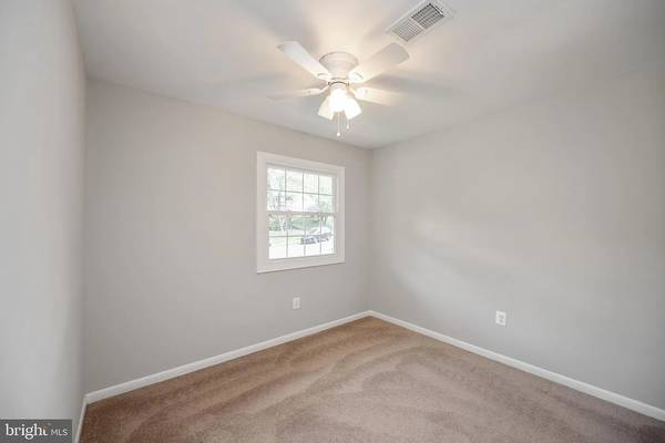$900 Dale City VA, Habitación Privada, Baño Privado y Sala de Estar Propia63843416110211124