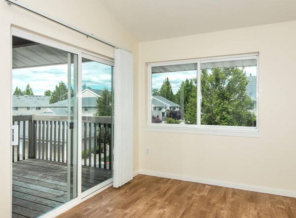 $1,995 / 3br - Estacionamiento cubierto y reservado, incluye LG + 3 habitaciones 2 baños con conjunto de LG (Beaverton / Aloha)63820681600259124